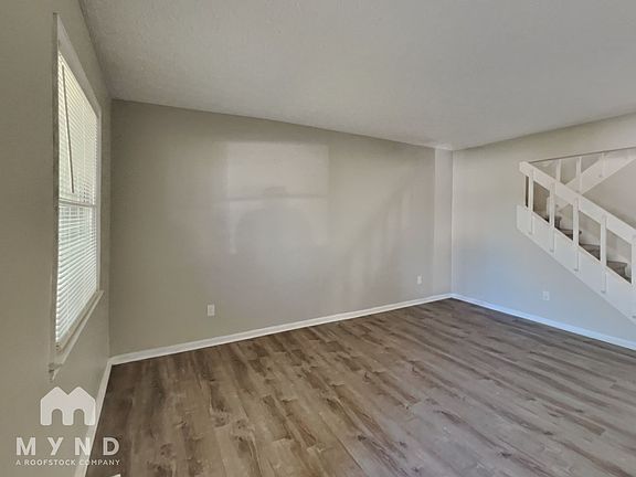 5th image of 2140 Hughey Dr #2140