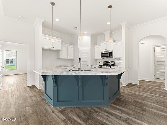 3rd image of 112 Lilian Ln
