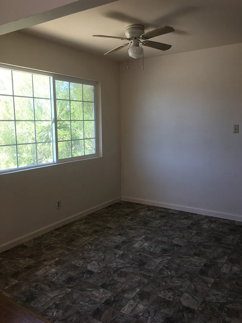 zz2576Mohawkct — Photo 2
