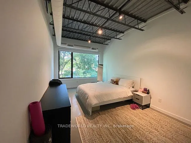 862 Pape Ave #3 — Photo 8