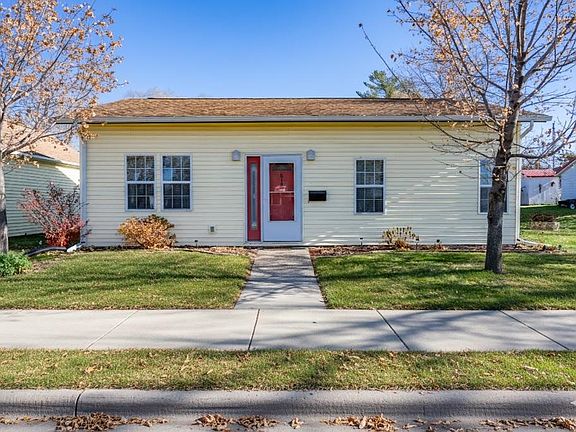 3rd image of 610 Cady Ave