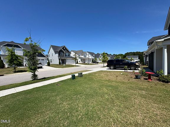3rd image of 673 Cupota Dr