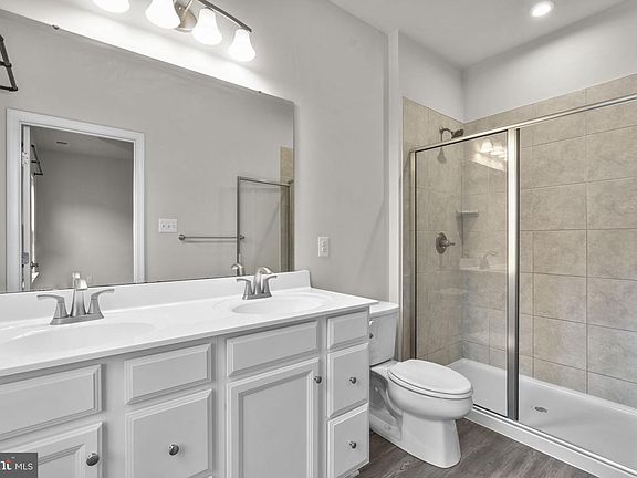 5th image of 7911 N Gladden Farm Way