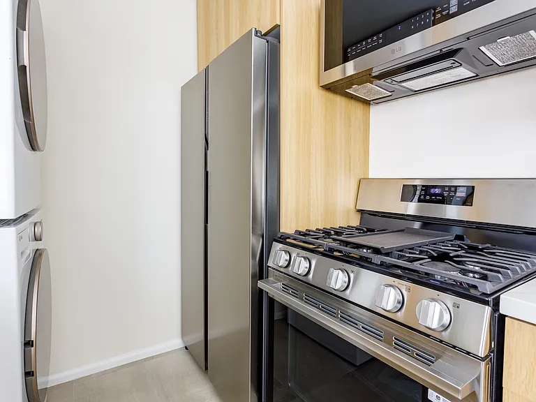 12422 Pacific Ave #3 — Photo 14