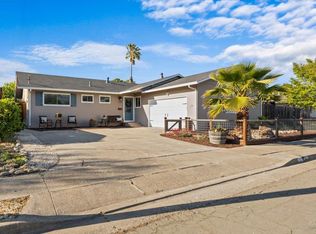 1221 Bertha Ln, Santa Rosa, CA 95405