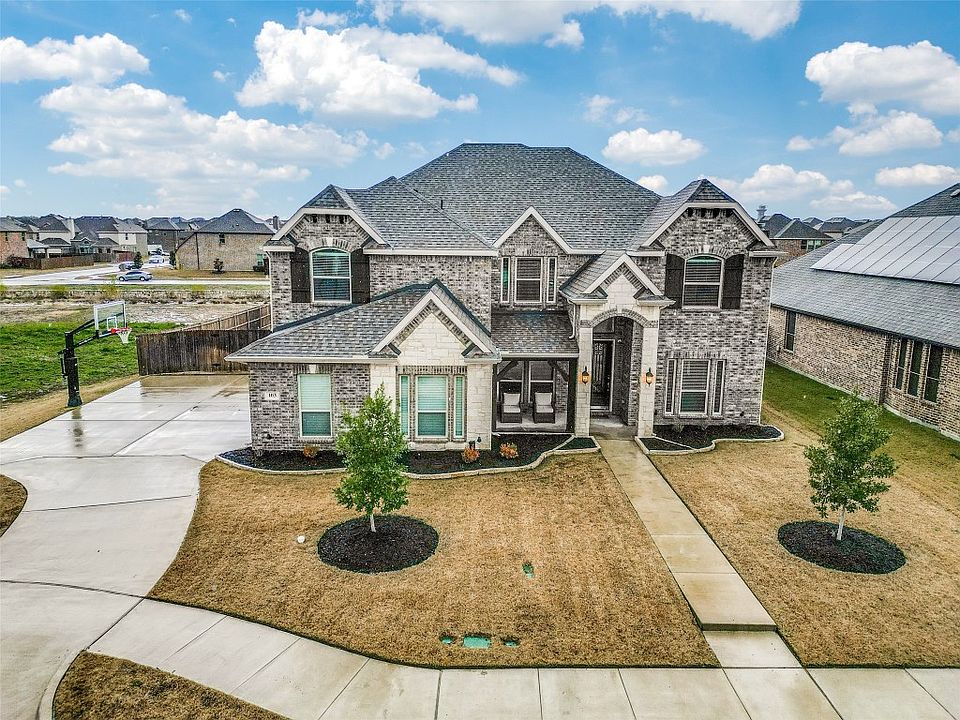 1st image of 103 Willow Dr