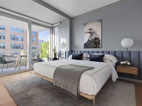 5th image of 547 W 47th St Unit 1109