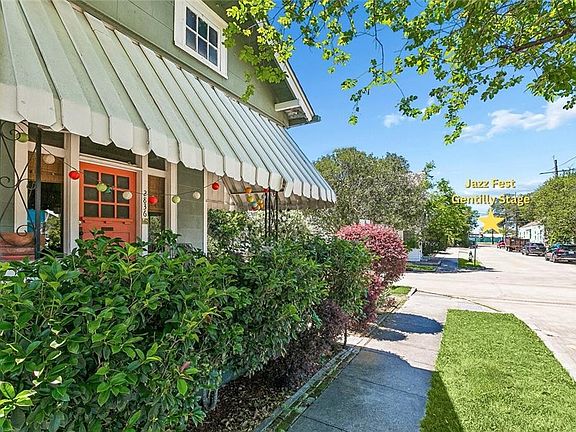 3rd image of 2836 Aubry St
