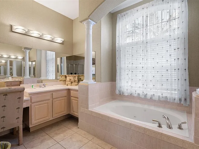 7939 Sea Pearl Cir — Photo 18