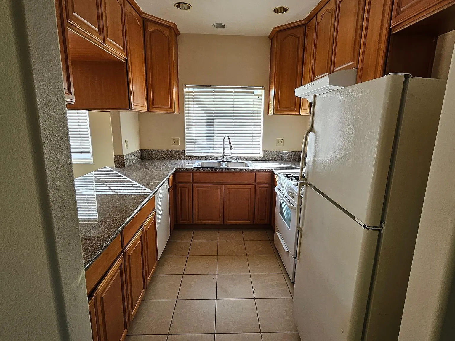 404 La France Ave — Photo 4