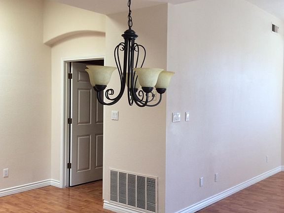 2nd image of 10304 Arroyo Bend Dr NW