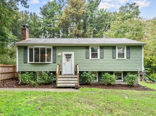 110 Monponsett St, Halifax, MA 02338