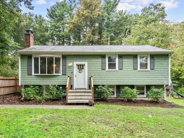 110 Monponsett St, Halifax, MA 02338