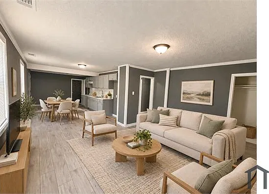 4 bed, $1,550 — Photo 2