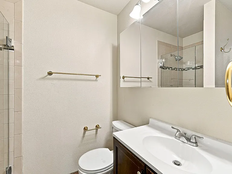 12822 Clermont St — Photo 18