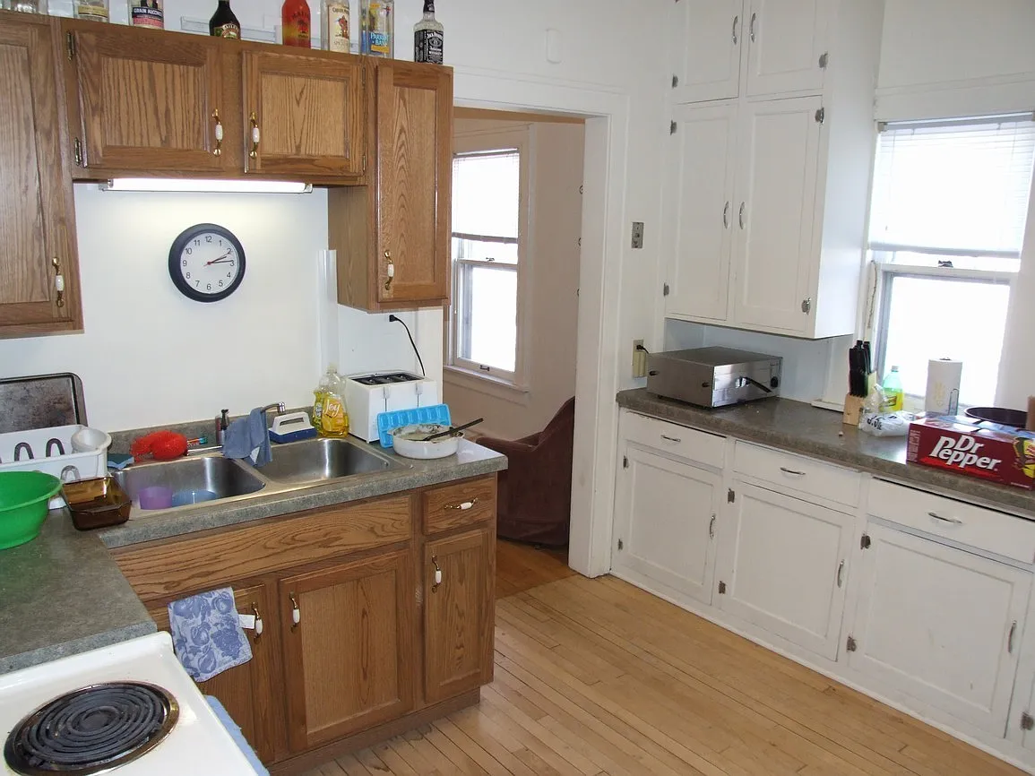 3 bed, 1.5 bath, 1280 sqft, $1,425 — Photo 2