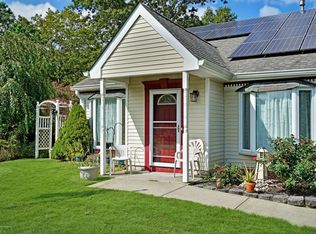 22 Tanglewood Dr, Barnegat, NJ 08005