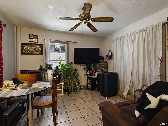 5th image of 81 Fullerton Avenue