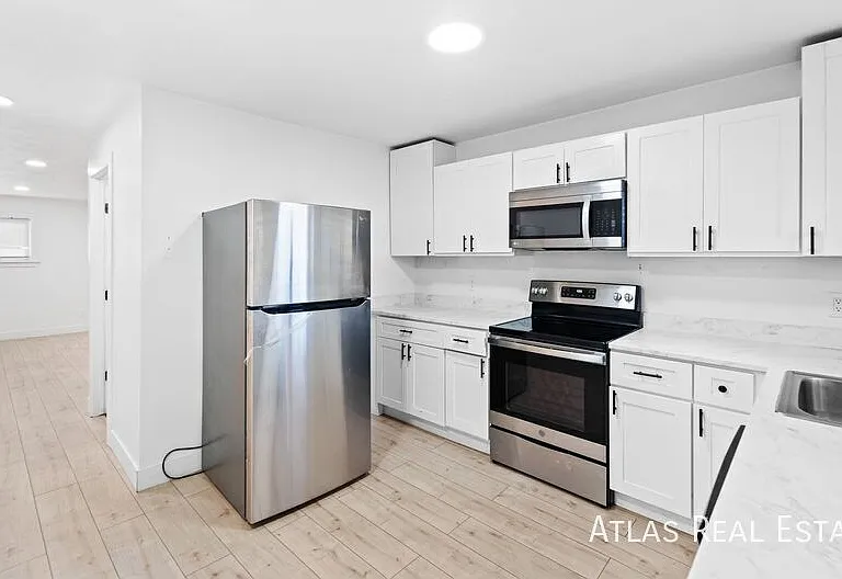 7239 S 580 E — Photo 2