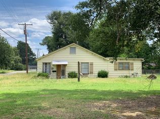 1022 N Lowe St, Stuttgart, AR 72160