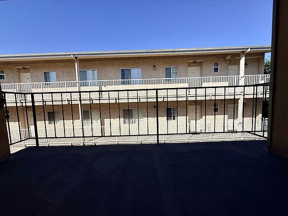 5th image of 1239 Oak Grove Ave APT 302