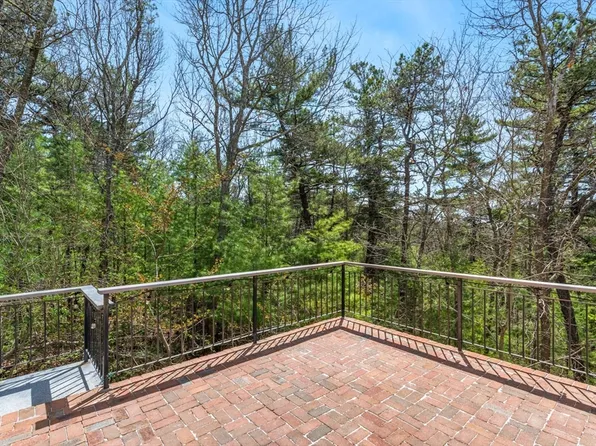 6 Hickorywood, Plymouth, MA 02360