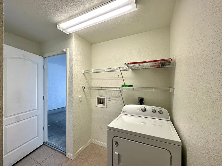 1799 Scarlett Ave — Photo 56