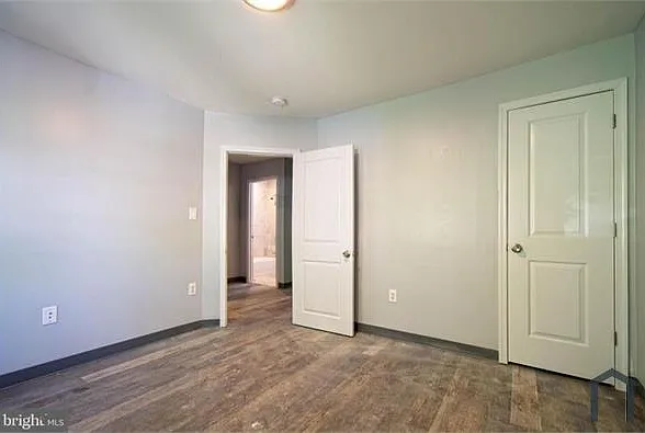 5504 Midwood Ave #2 — Photo 34