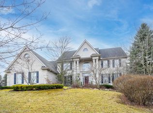 17770 Stonebrook Dr, Northville, MI 48168