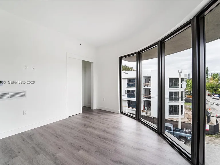 1165 NW 8th Ave #104 — Photo 4