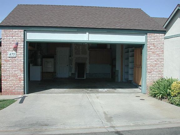 2nd image of 475 Bancroft Gln