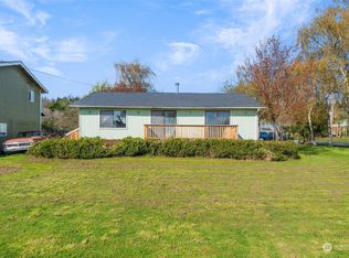 4784 Berg Rd, Clinton, WA 98236