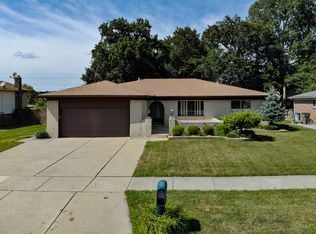 38836 Gainsborough Dr, Clinton Township, MI 48038