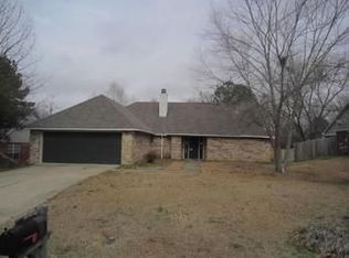 610 Red Oak Dr, Madison, MS 39110