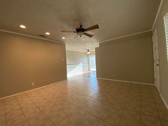 4th image of 5513 Forestwood Dr