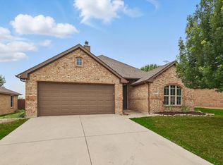 237 Cedar Crest Dr, Justin, TX 76247