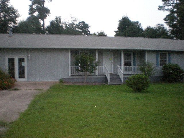 1st image of 252 Bedford Dr