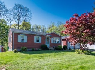 319 Brookside Cir, Northampton, MA 01062