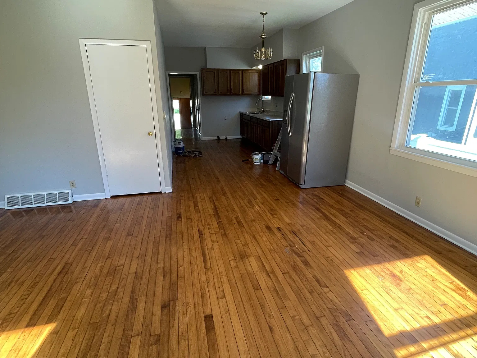 2 bed, 987 sqft, $1,200 — Photo 2