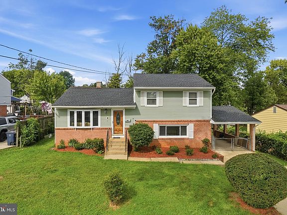 2nd image of 7518 Dover Ln