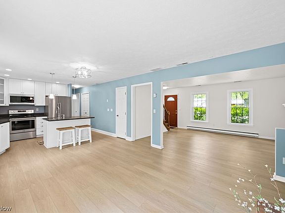 5th image of 183 Parsons Dr