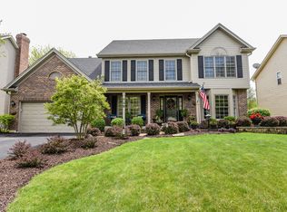 725 Doral Ln, North Aurora, IL 60542