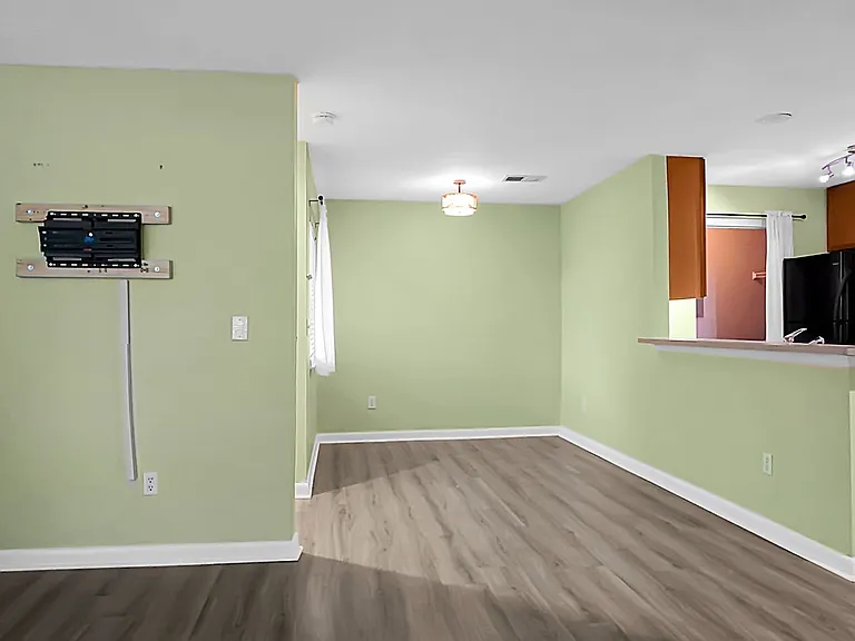 278 Alexandra Dr #2 — Photo 20