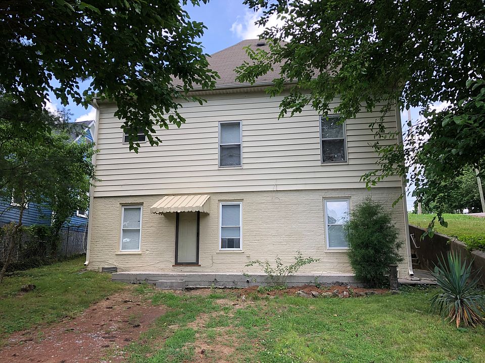 1st image of 134 E Oak Hill Ave APT 2