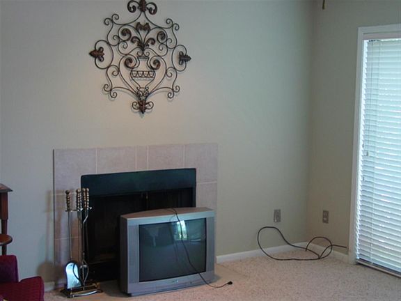 3rd image of 400 Farr Shores Dr