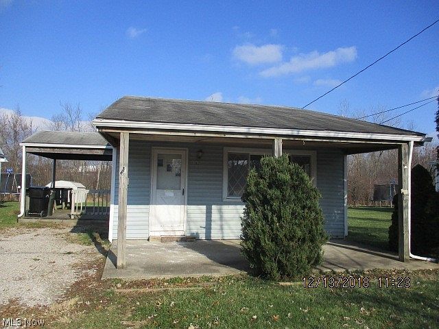 1st image of 747 W 16th St