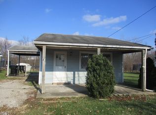 747 W 16th St, Elyria, OH