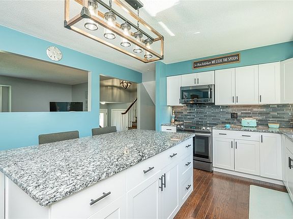 3rd image of 4818 Pommel Pl