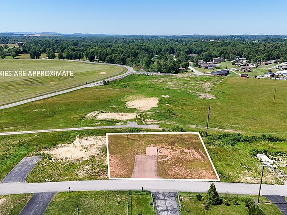 2nd image of 81 Airview Dr