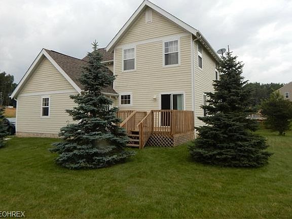 2nd image of 585 Meadow Glen Ln